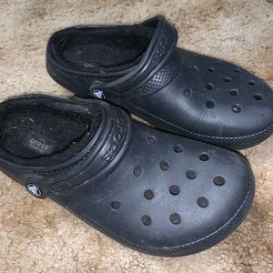 Black fuzzy crocs